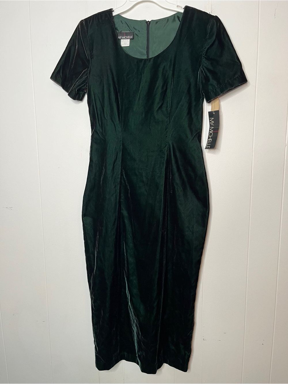 My Michelle Emerald Green Velvet Midi Dress Fitted Short Sleeve Holiday Classic
